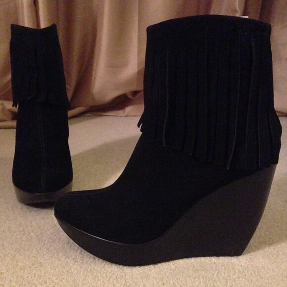 Fringed Suede Wedge Boots by Tapeet Vicini by Giuseppe Zanotti - Picture 5 of 7